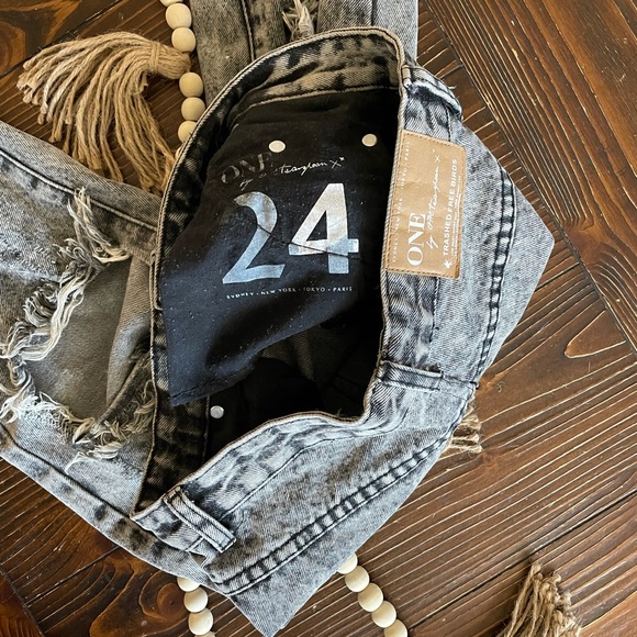 ONE TEASPOON Trashed Freebirds Jeans - Picture 4 of 4